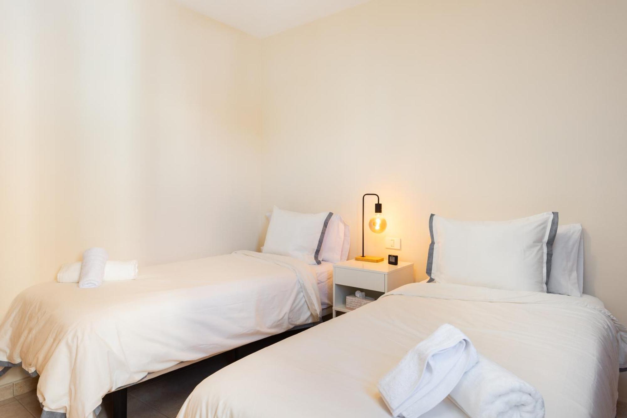 Home2Book Design & Luminous Apt Santa Cruz Center エクステリア 写真