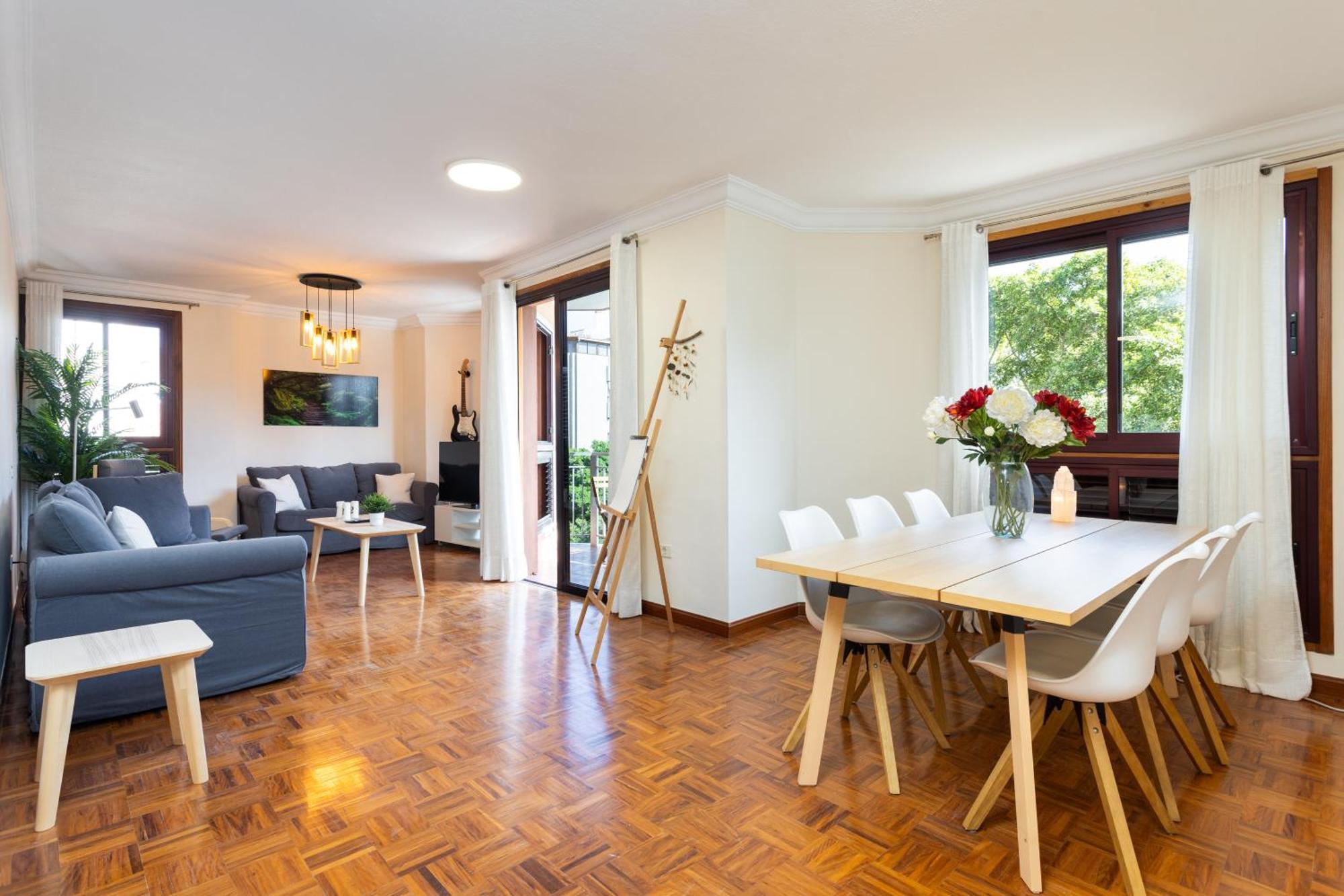 Home2Book Design & Luminous Apt Santa Cruz Center エクステリア 写真