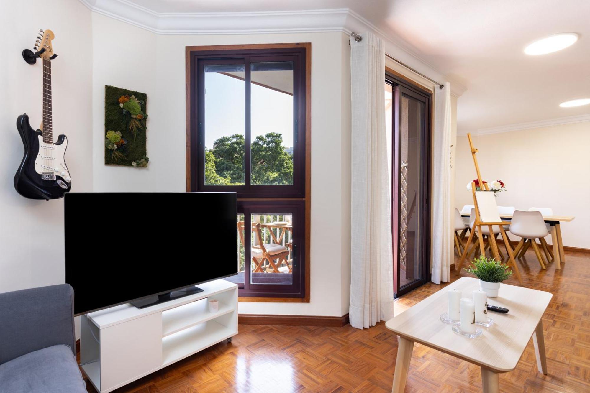 Home2Book Design & Luminous Apt Santa Cruz Center エクステリア 写真